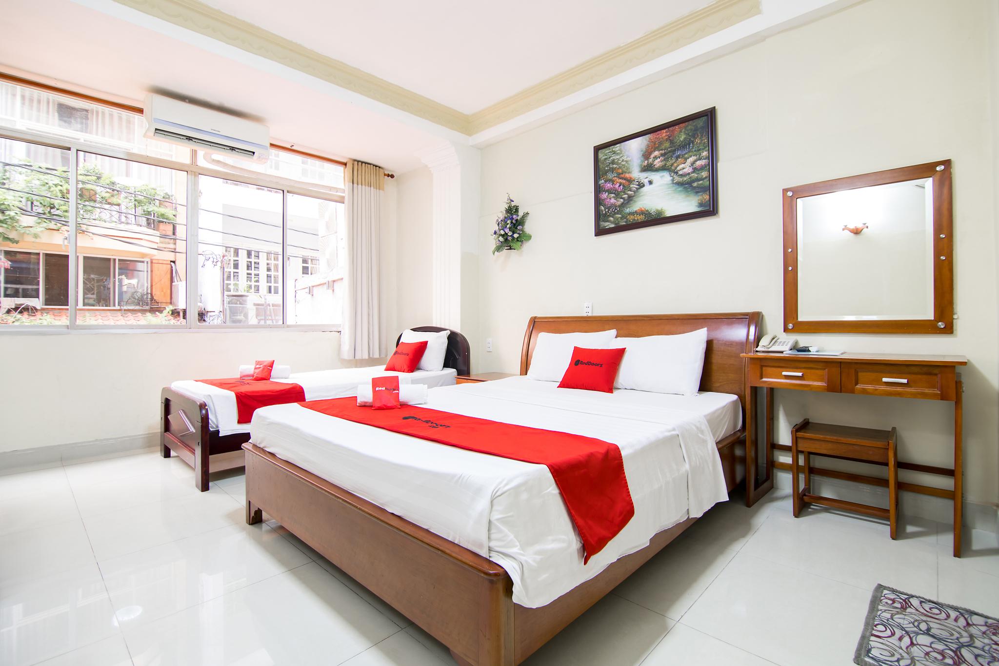 Reddoorz Plus @ Pham Ngu Lao 2 Ho Şi Min Exterior foto