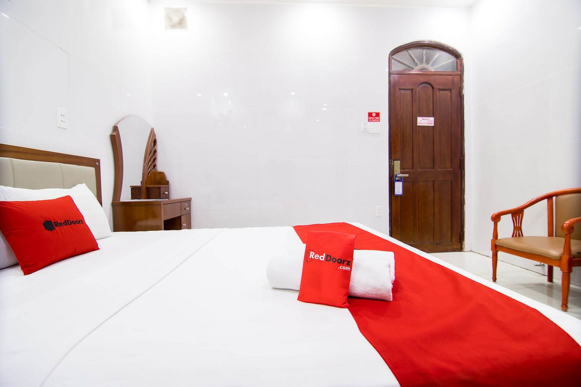 Reddoorz Plus @ Pham Ngu Lao 2 Ho Şi Min Exterior foto
